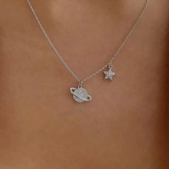 🪐Gold or Silver Planet Charm Necklace🪐 - Picture 2 of 10